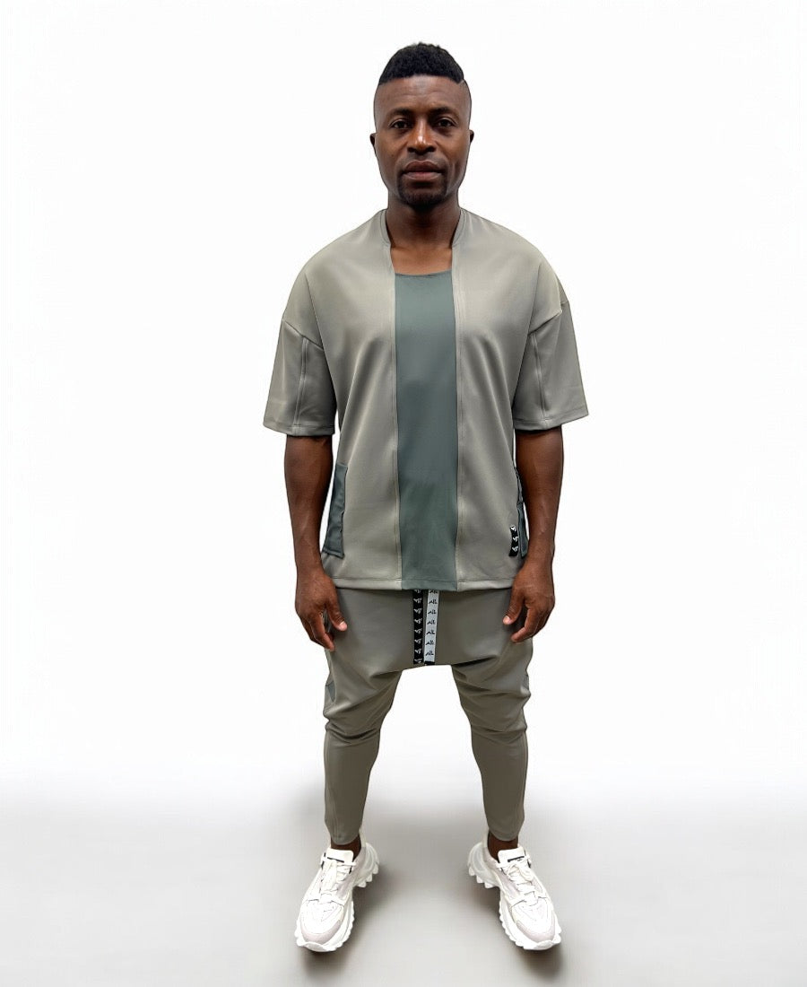 Tricou in combinatie de doua nuante de kaki casual cu design