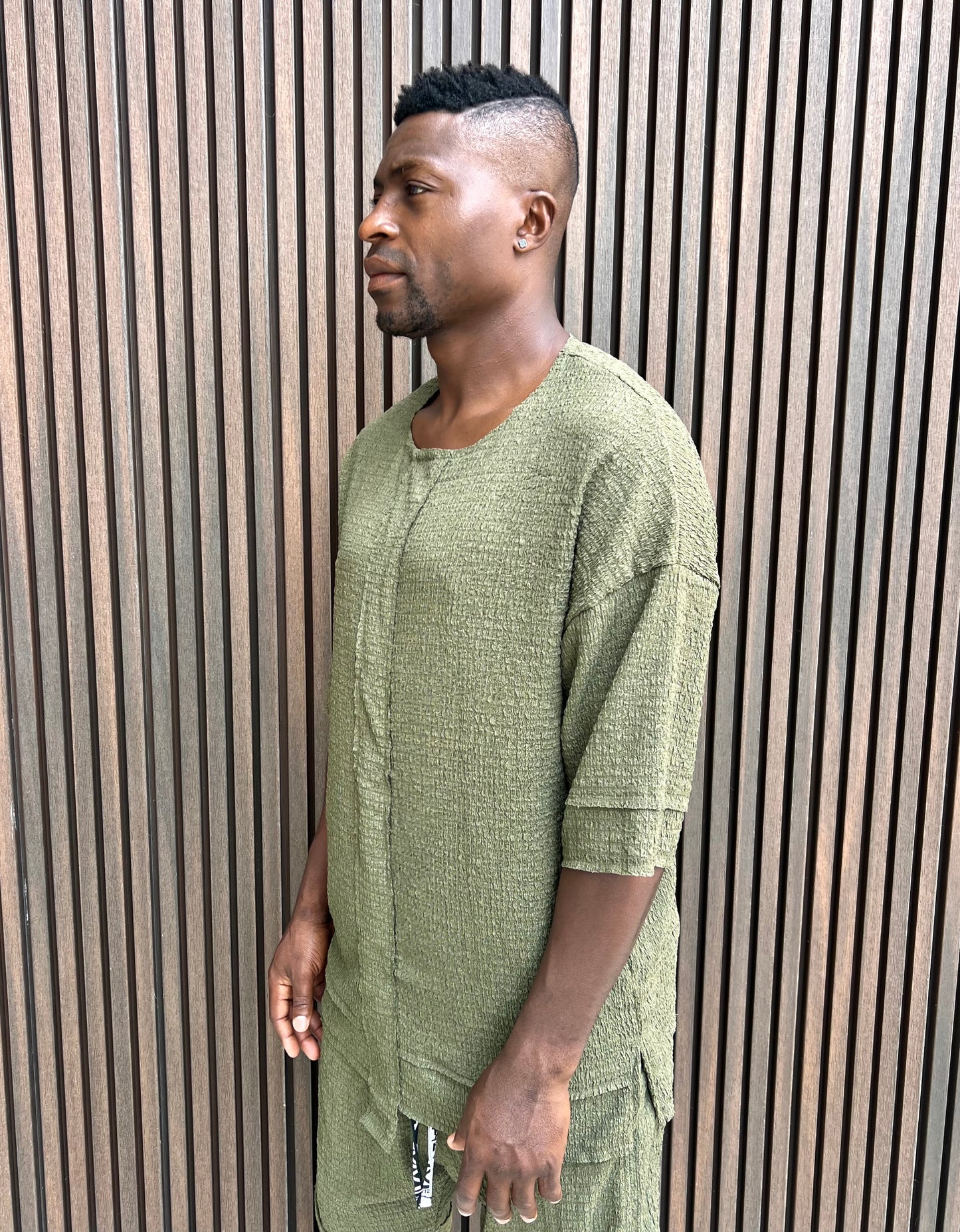 Tricou kaki din material vaporos
