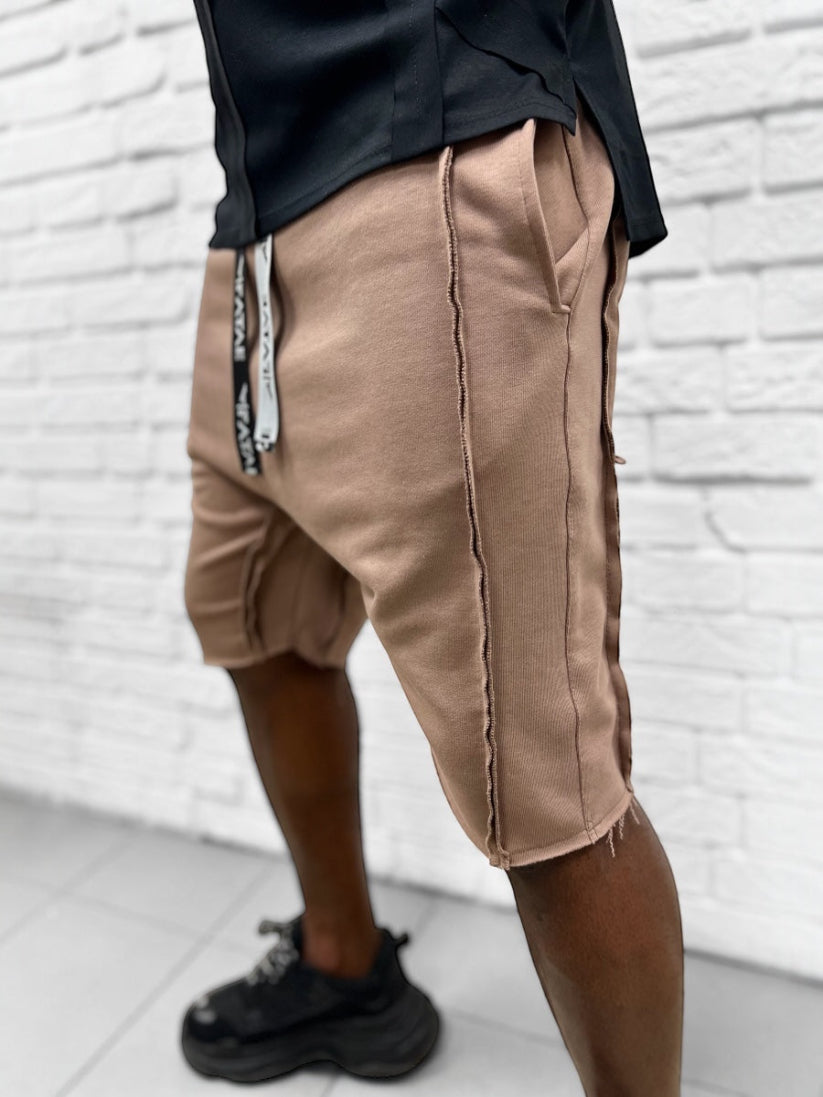 Pantaloni cappuccino cu diverse cusaturi de design