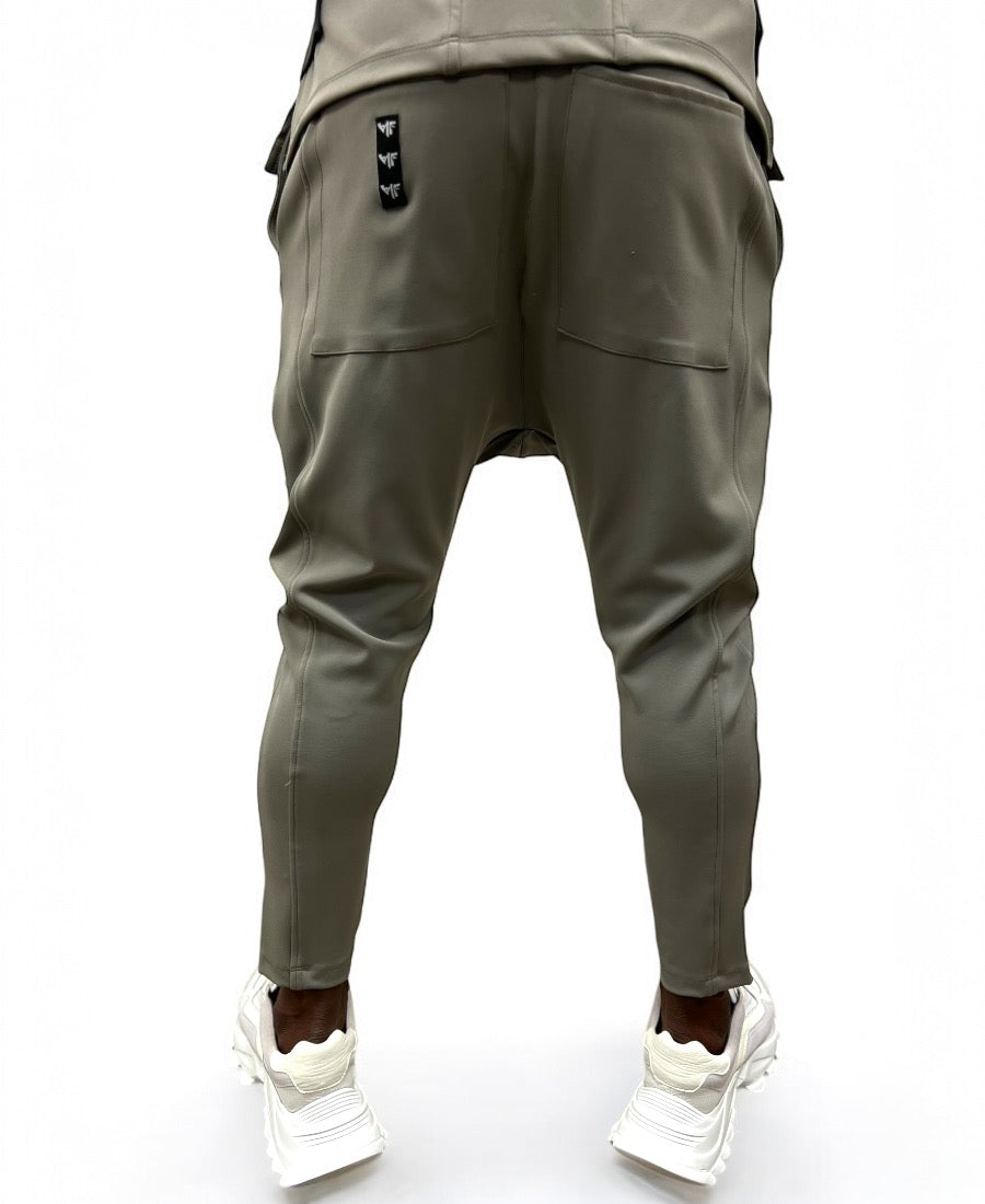 Pantaloni in combinatie de doua nuante de kaki cu design lateral