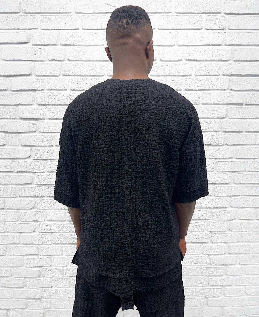 Tricou negru din material vaporos