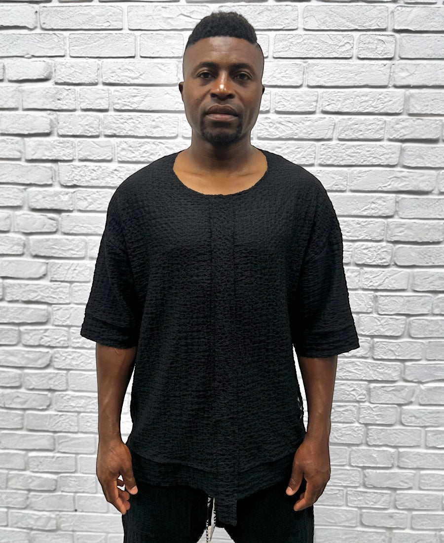 Tricou negru din material vaporos