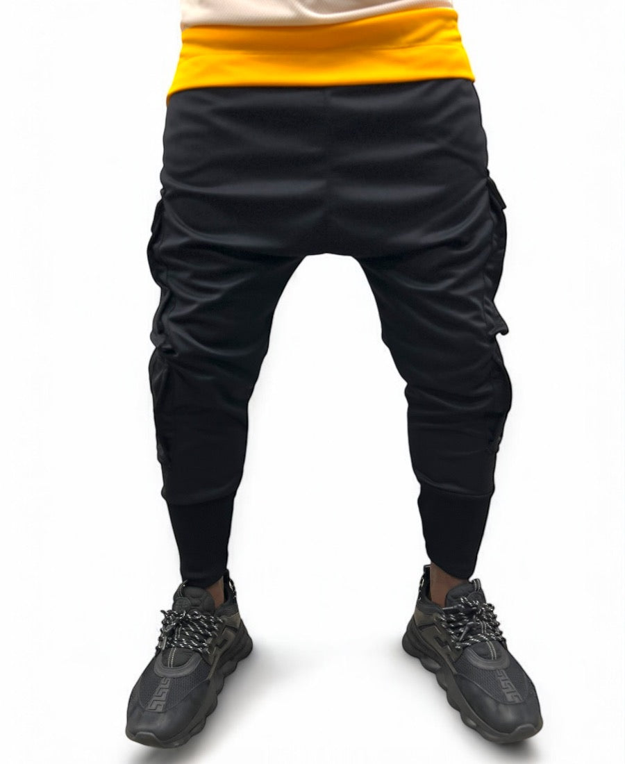 Pantaloni negri cu buzunare laterale si fermoar de design