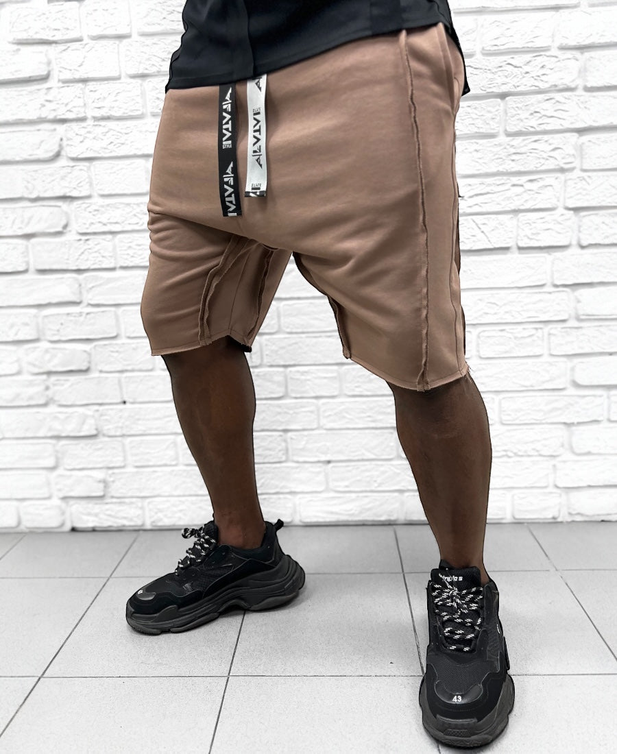 Pantaloni cappuccino cu diverse cusaturi de design