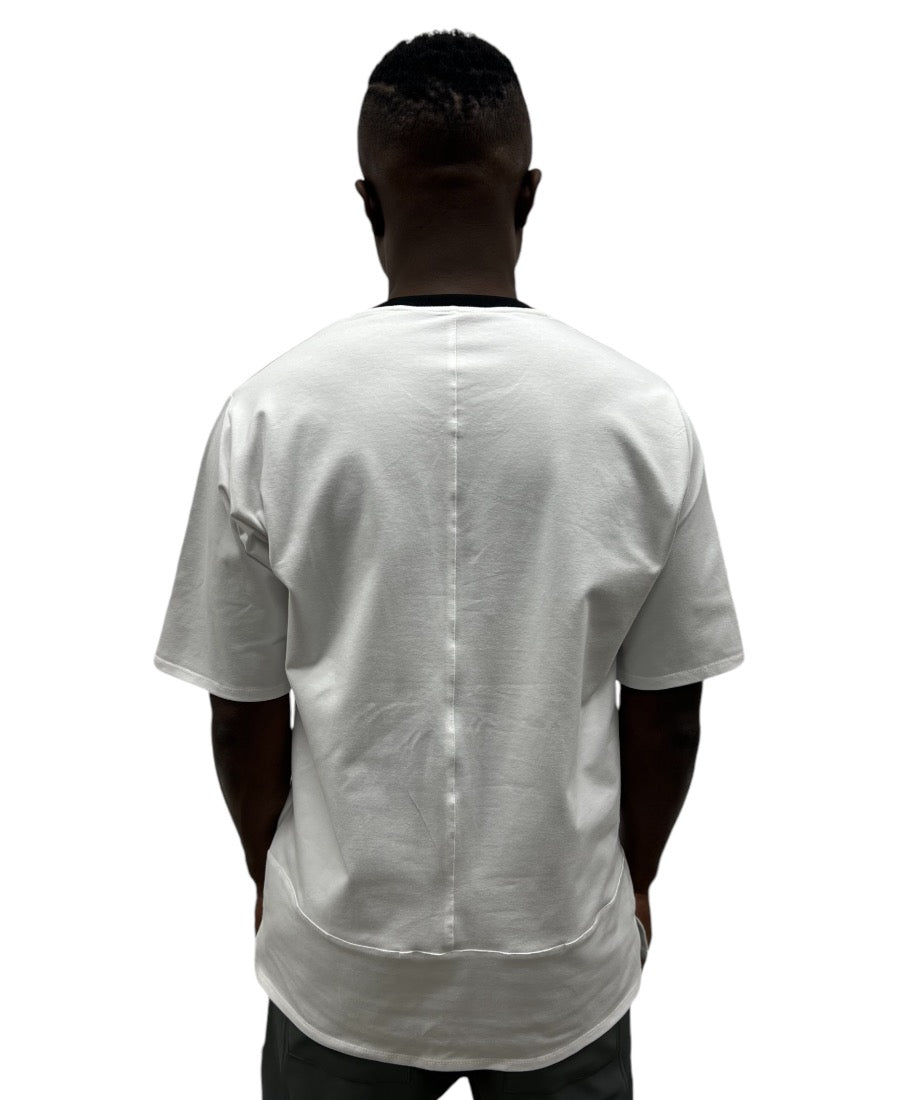 Tricou alb cu fermoar negru si extensie