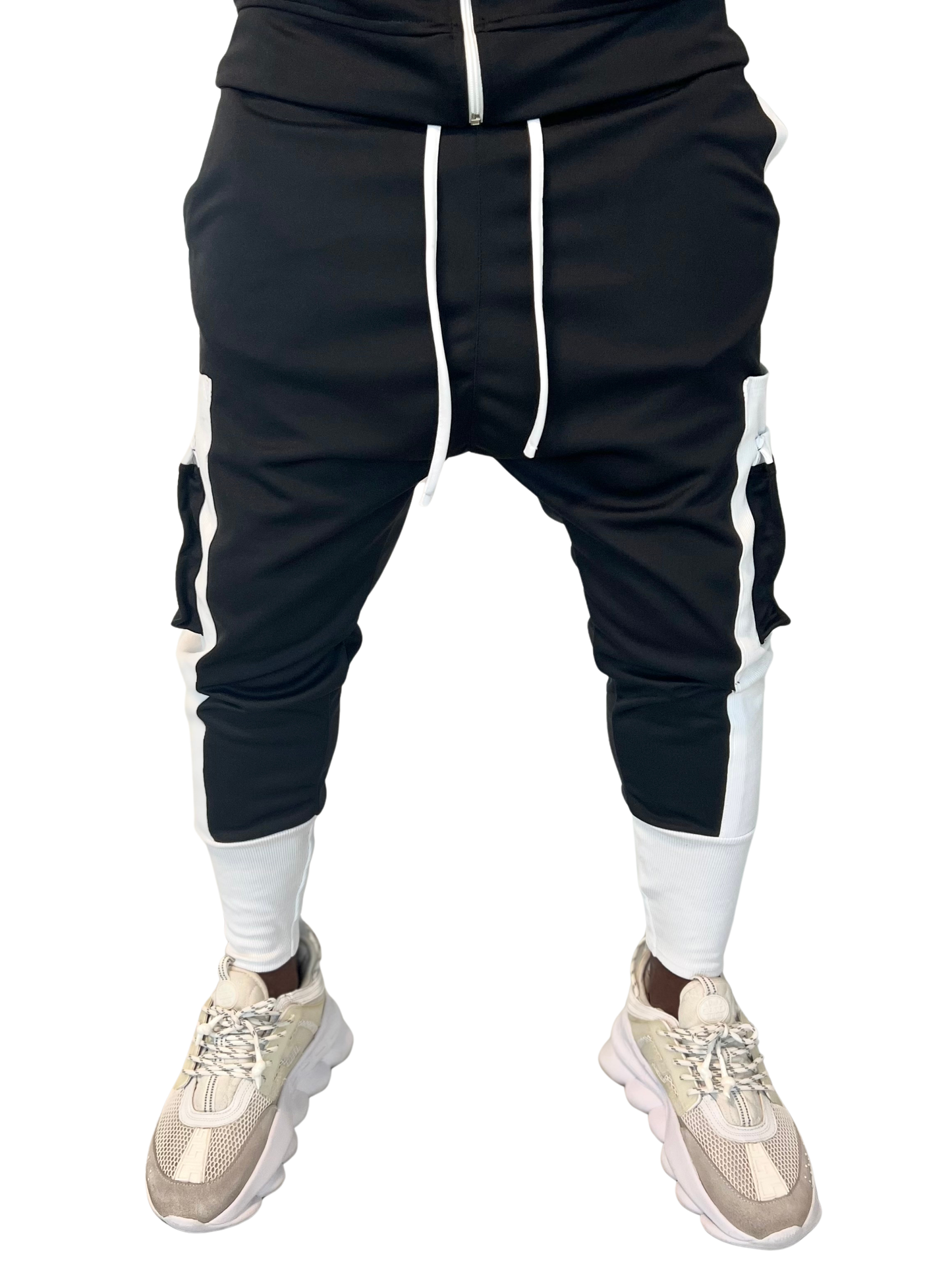Pantaloni negru cu detalii albe