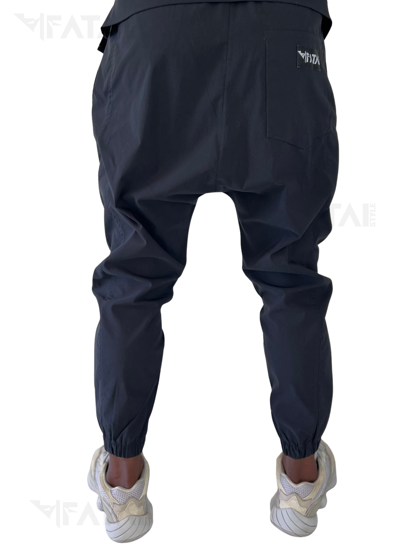 Pantaloni negri cu elastec