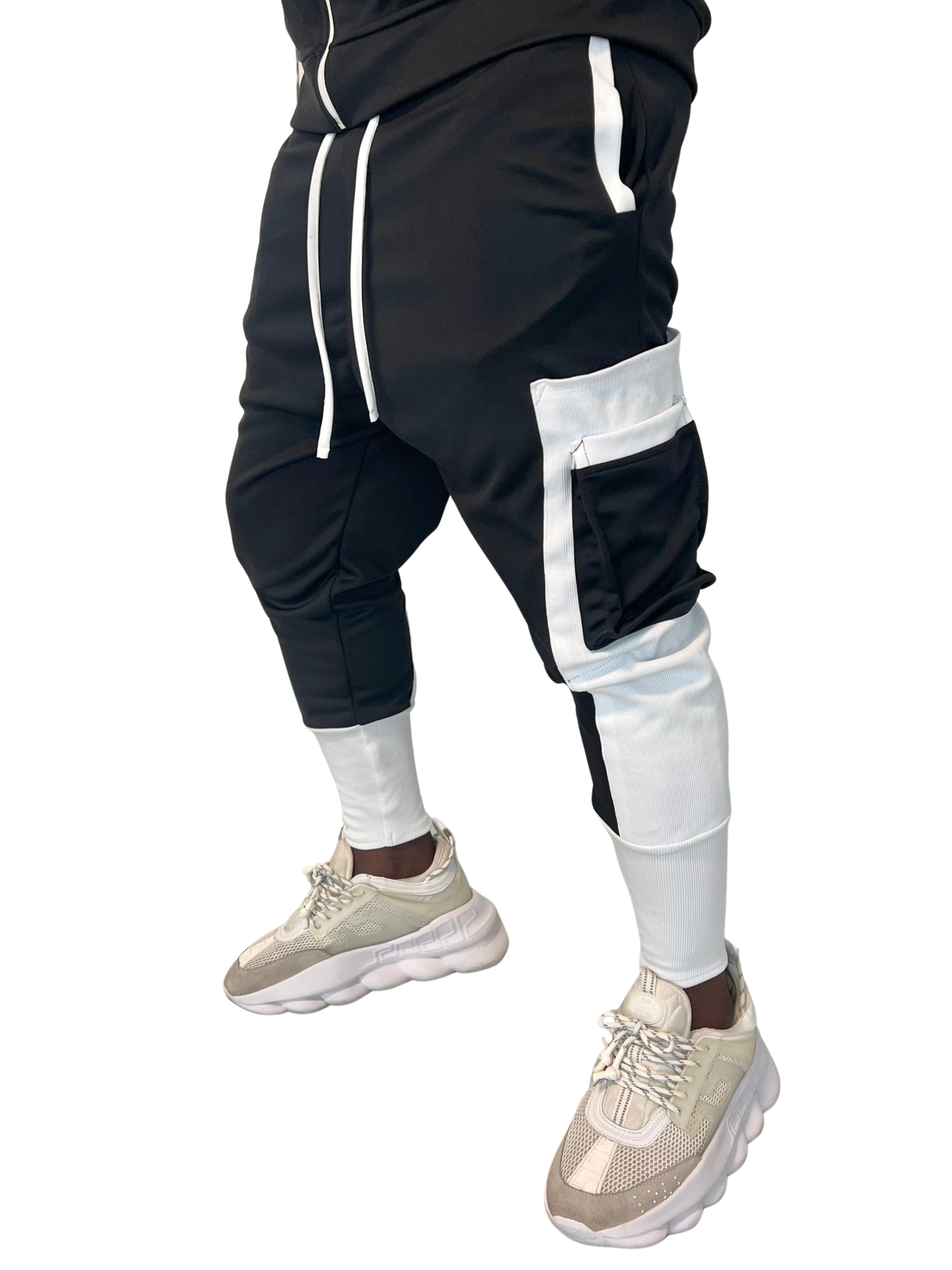 Pantaloni negru cu detalii albe
