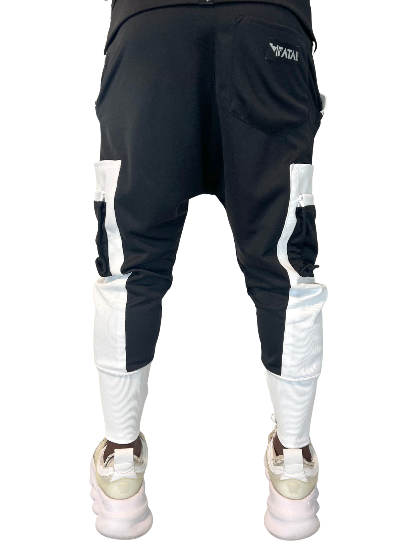 Pantaloni negru cu detalii albe