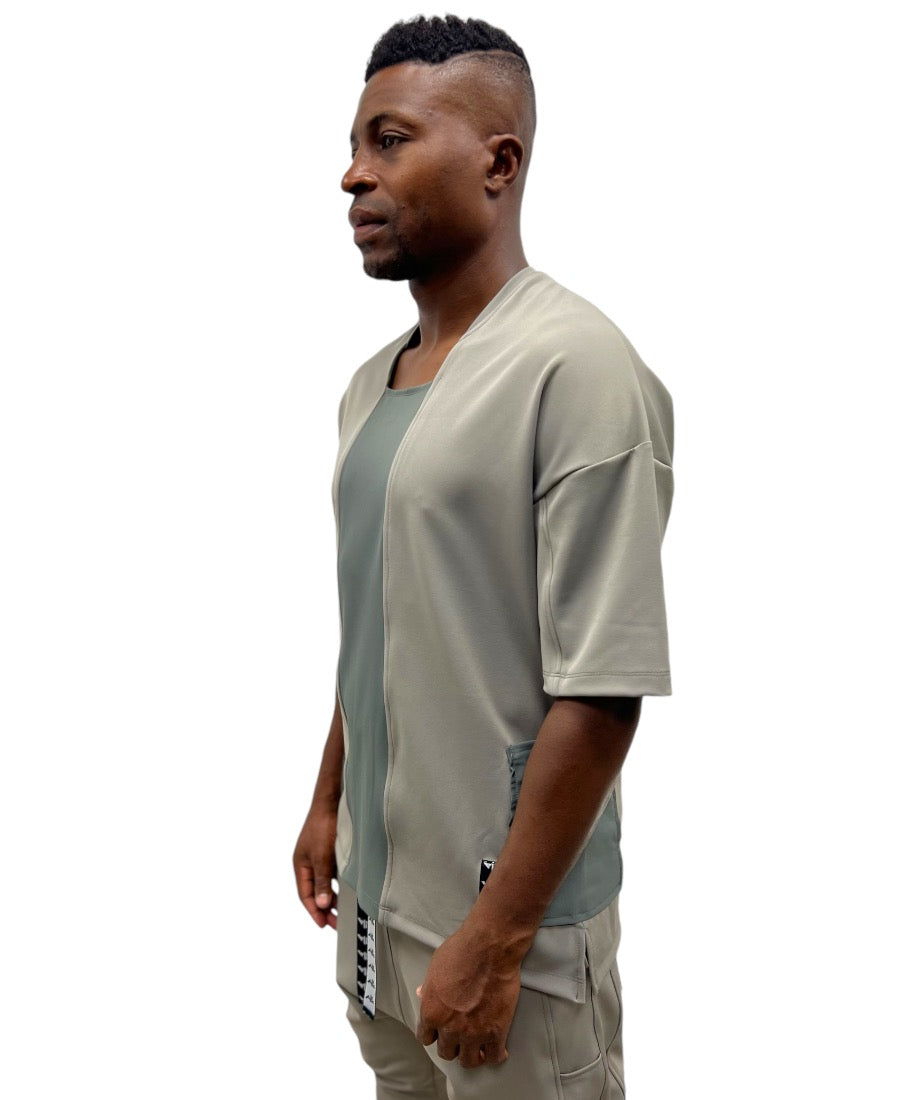 Tricou in combinatie de doua nuante de kaki casual cu design