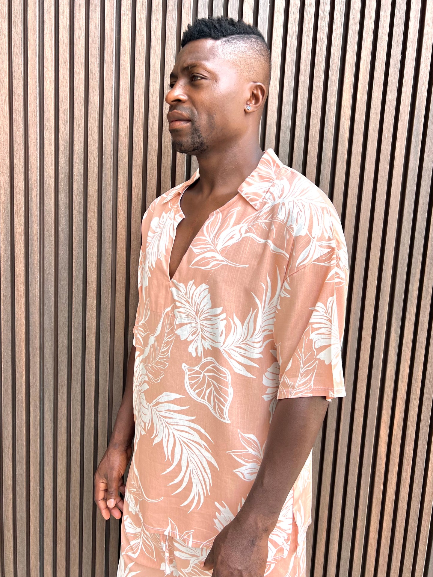 Tricou in culori de vara