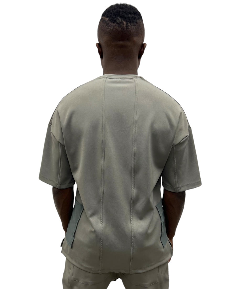 Tricou in combinatie de doua nuante de kaki casual cu design