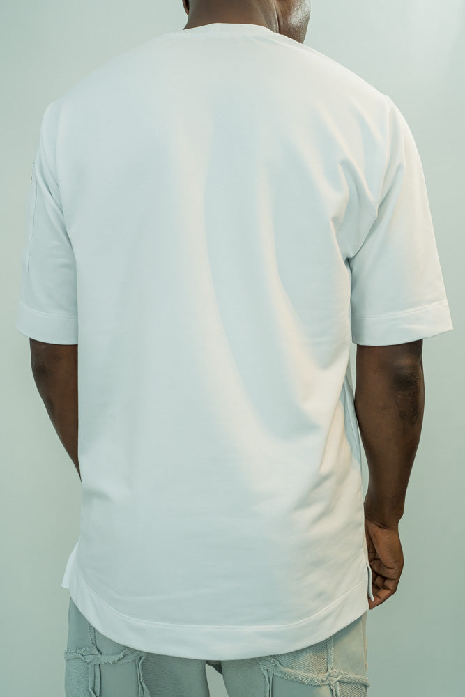 Tricou alb cu fermoar pe maneca