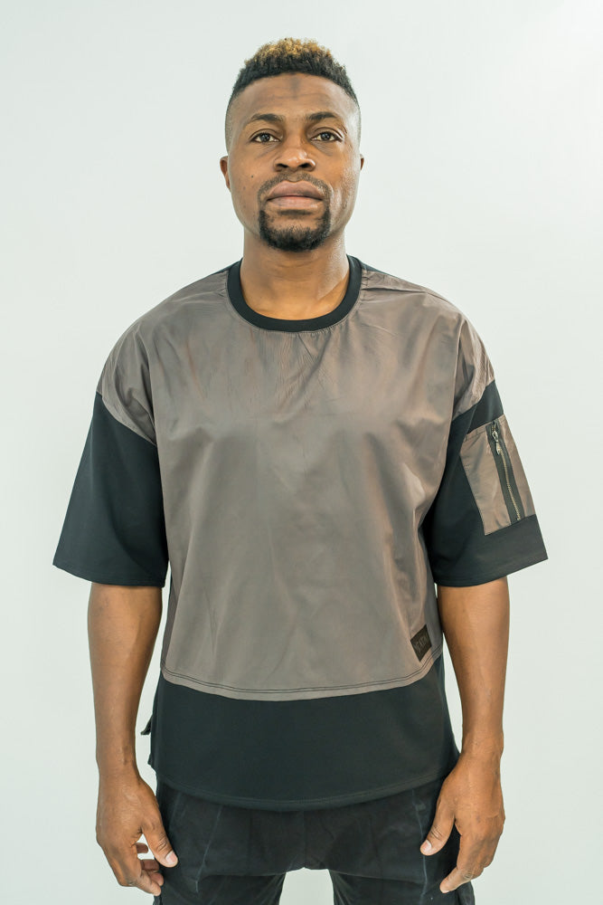 Tricou negru cu fas catifelat si fermoar pe maneca