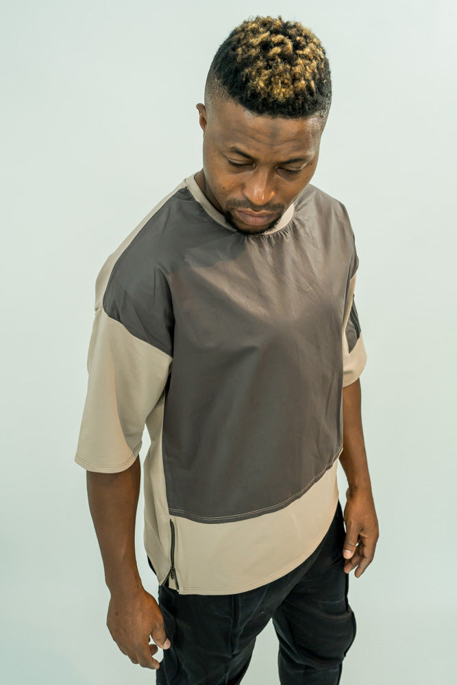 Tricou cappuccino cu fas catifelat si fermoar pe maneca