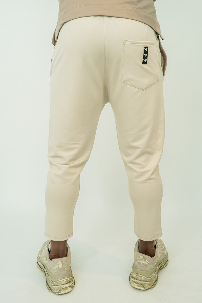 Pantaloni crem cu detalii cappuccino si cusaturi ca detalii