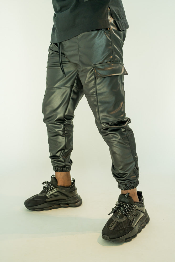 Pantaloni din material flexibil, de trening, cu buzunare laterale