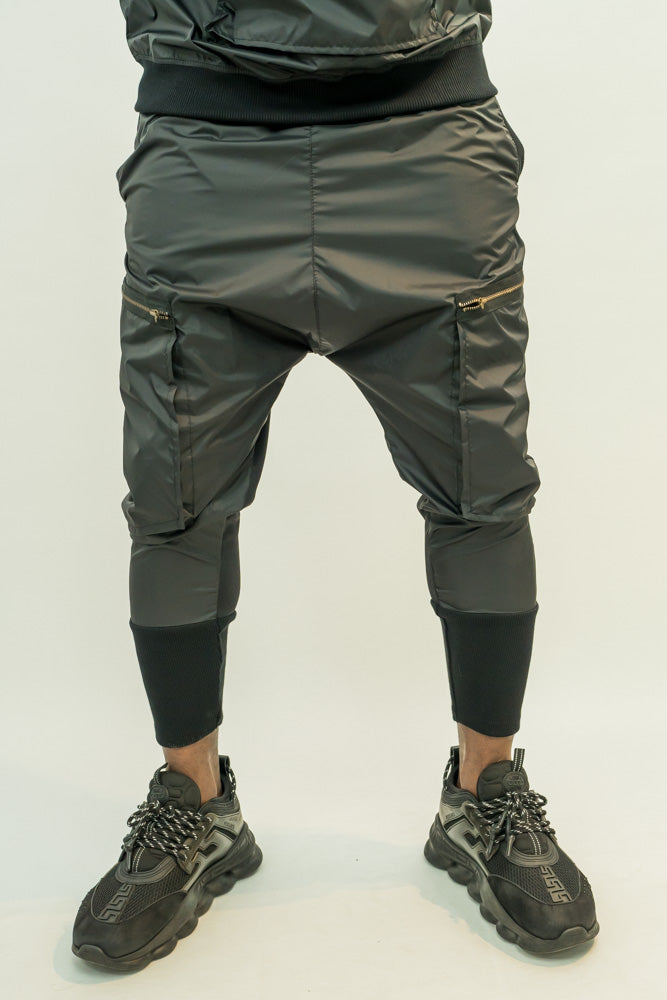 Pantaloni in combinatie de fas cu design din fermoare