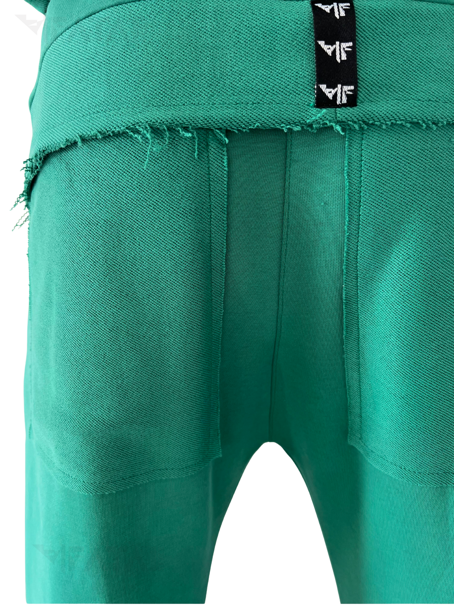 Pantaloni verzi cu design aplicat