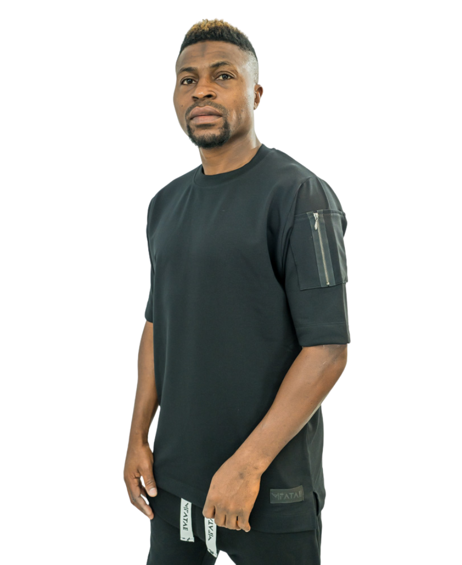 Tricou negru cu fermoar pe maneca