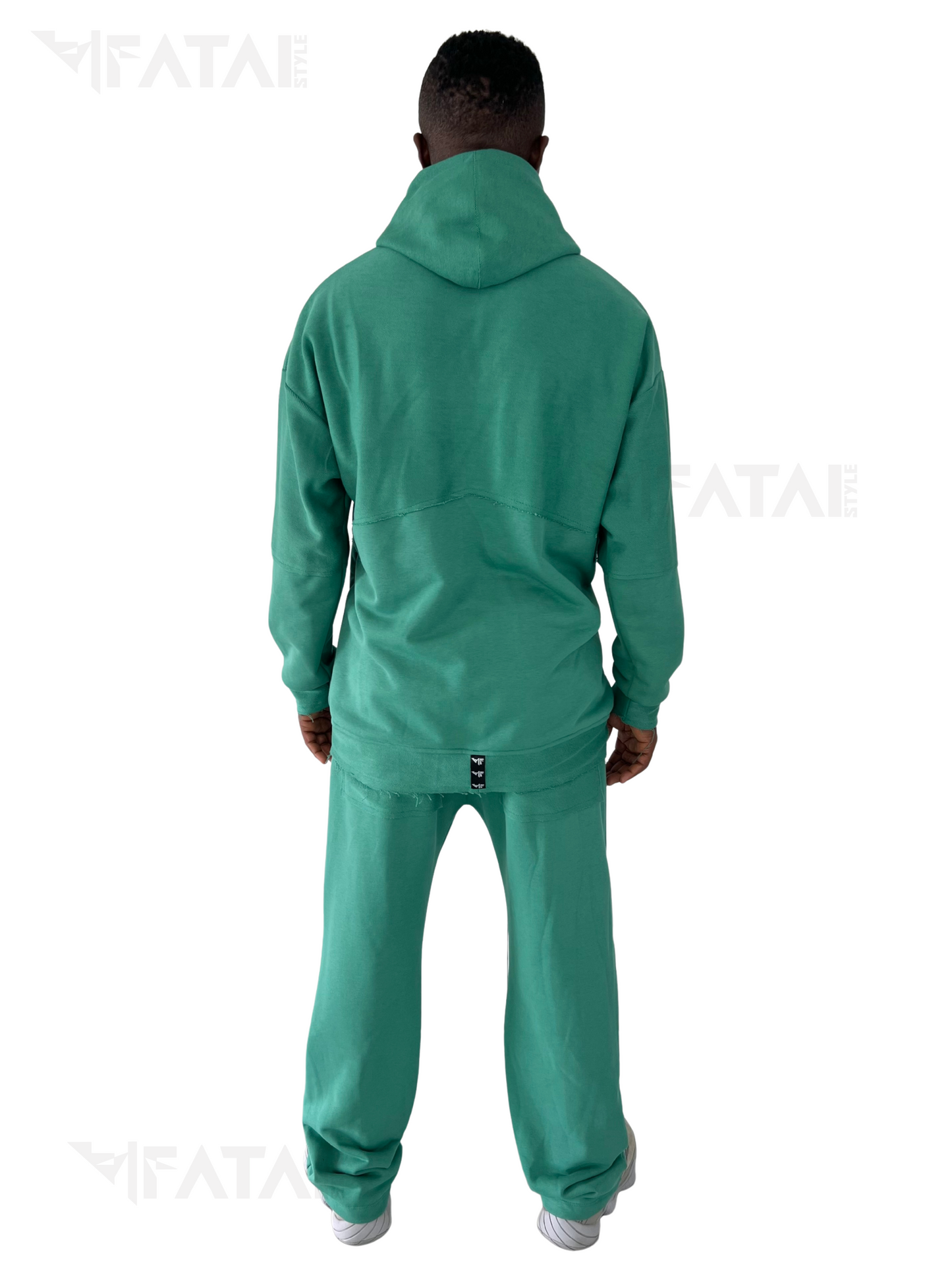 Compleu verde cu insertii pe dos