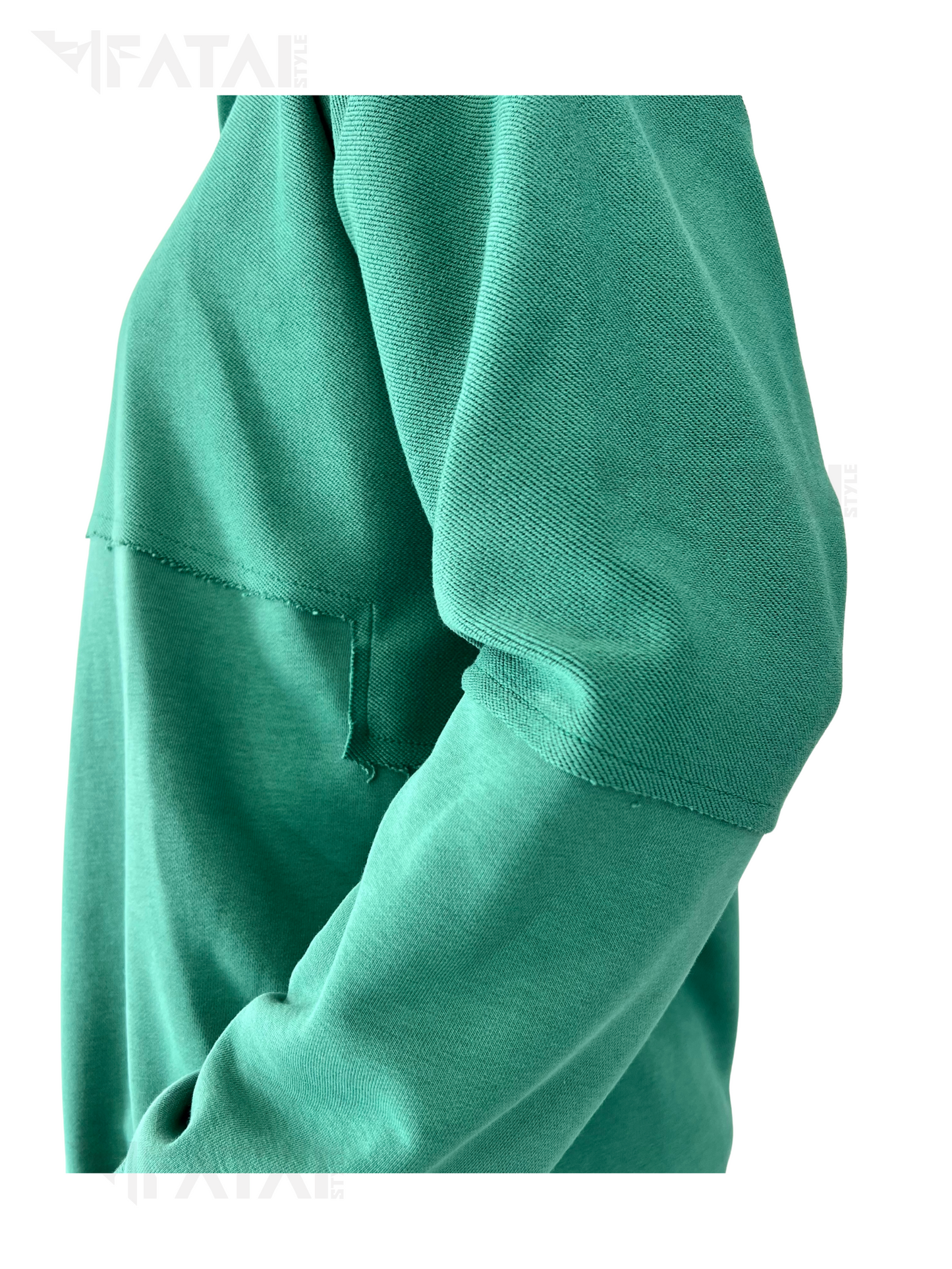 Compleu verde cu insertii pe dos