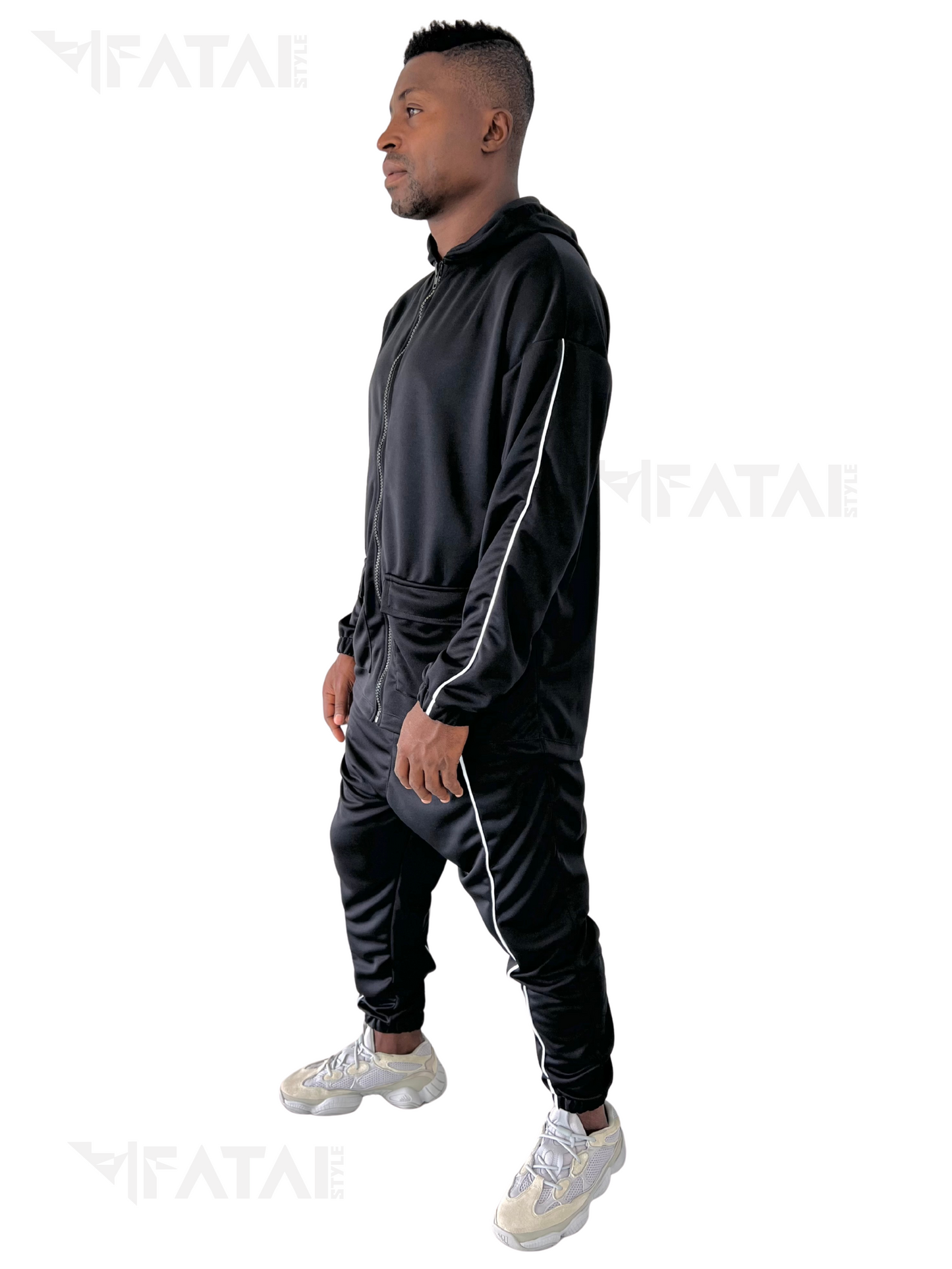 Pantaloni negri cu alb ca design