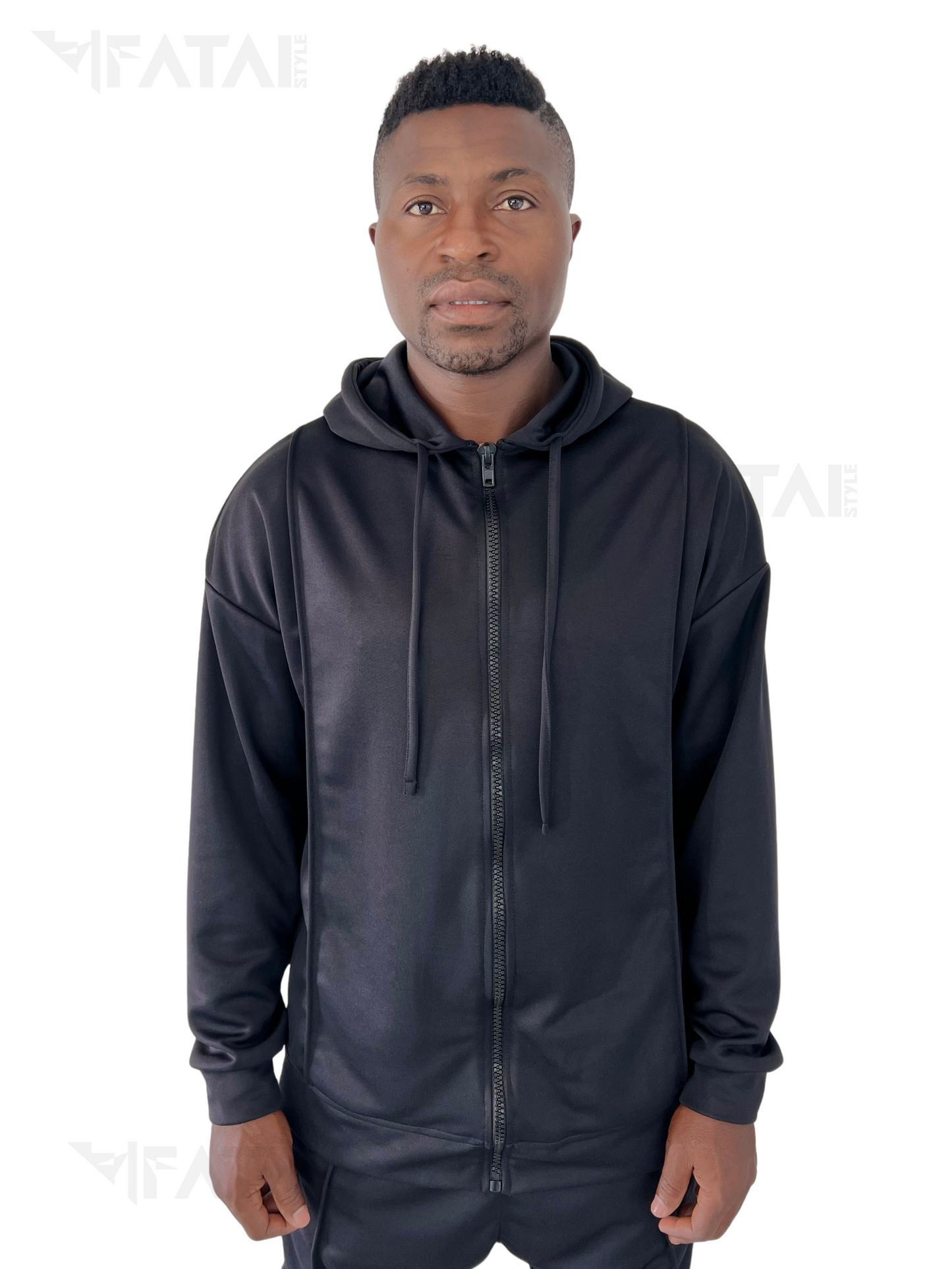 Compleu negru cu gluga