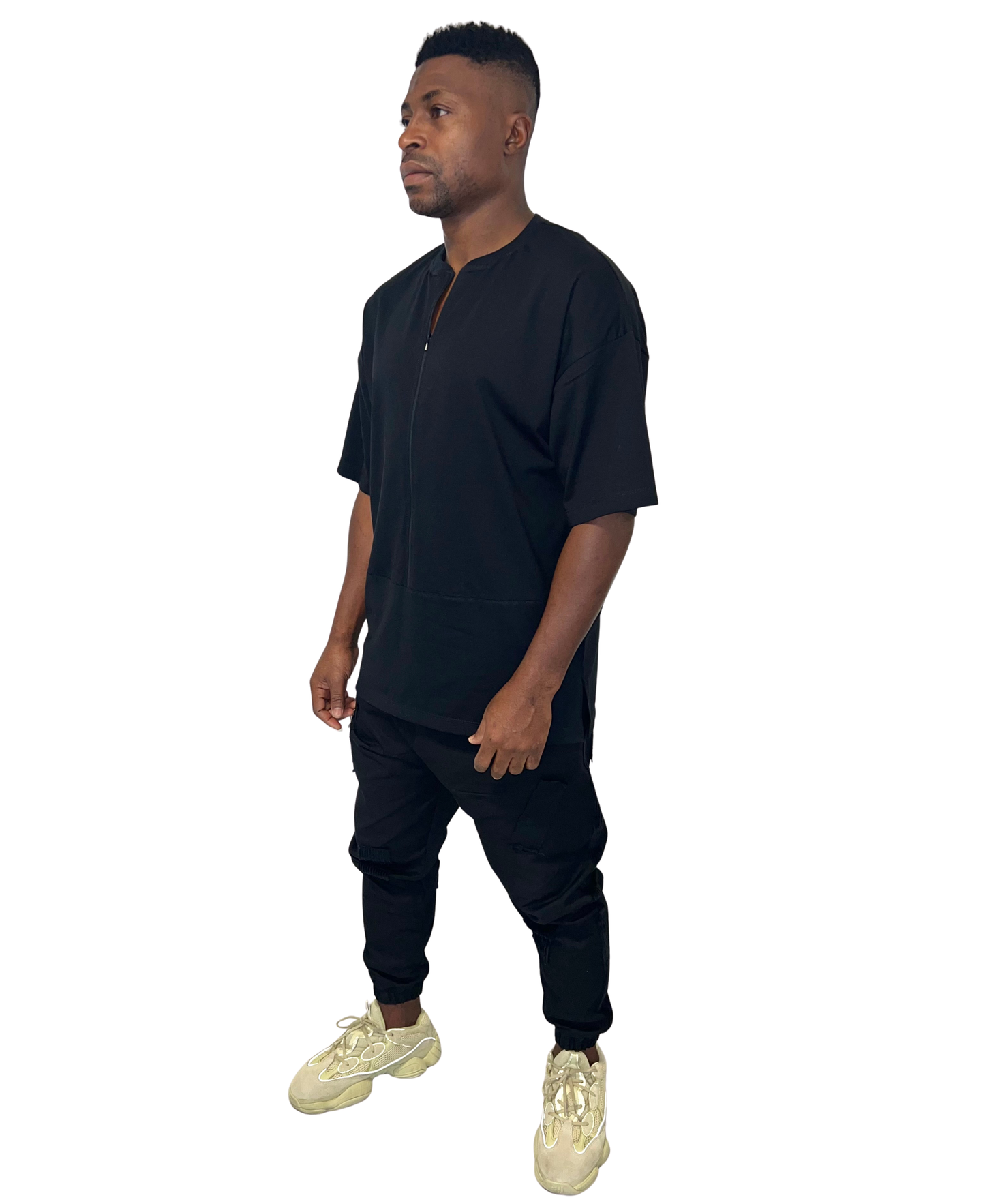 Tricou negru cu fermoar negru si extensie