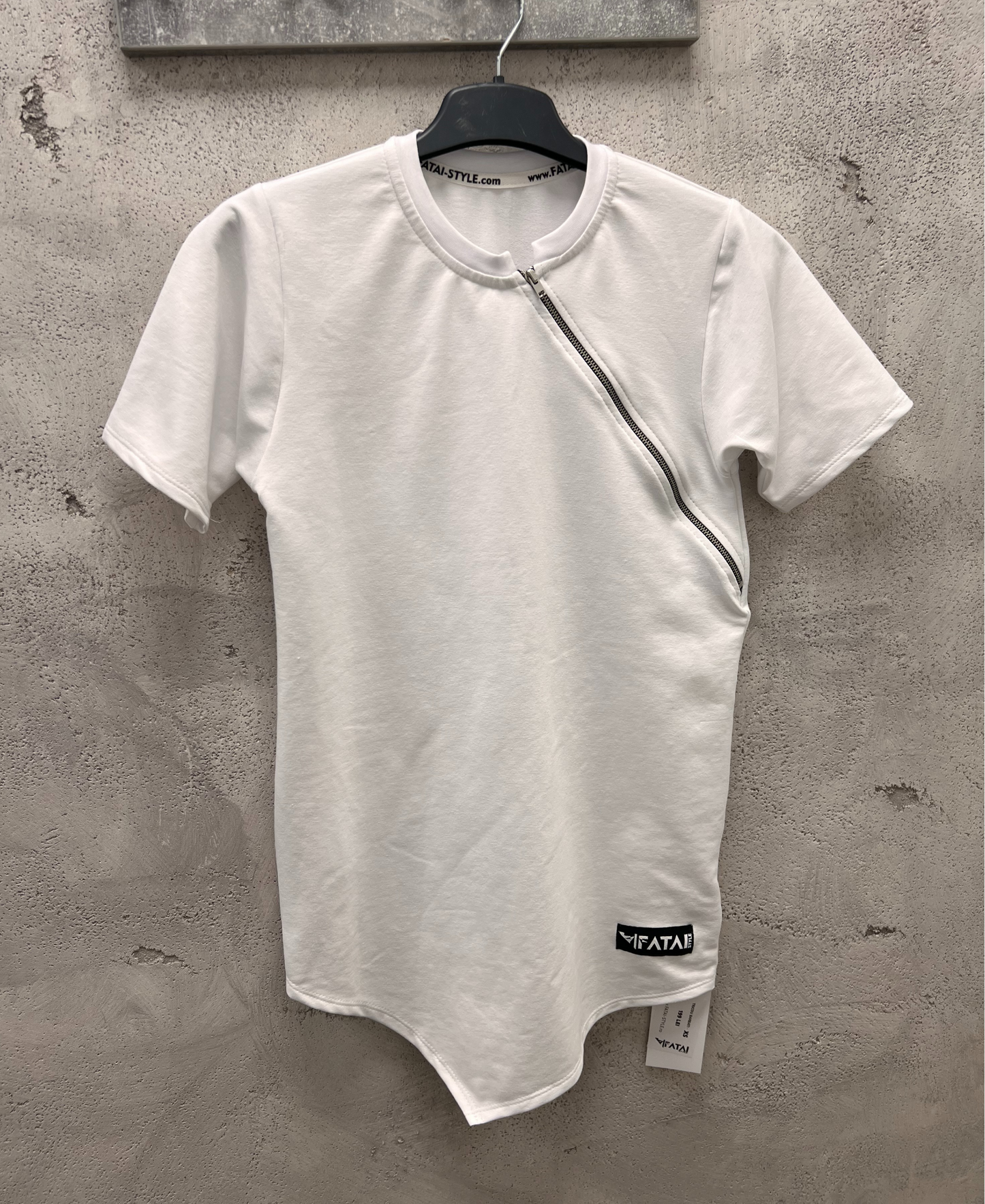 Tricou alb cu fermoar la gat