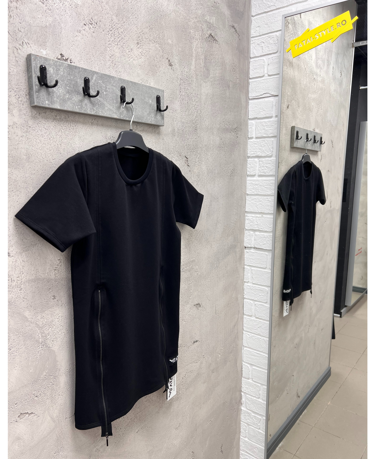 Tricou negru cu fermoare
