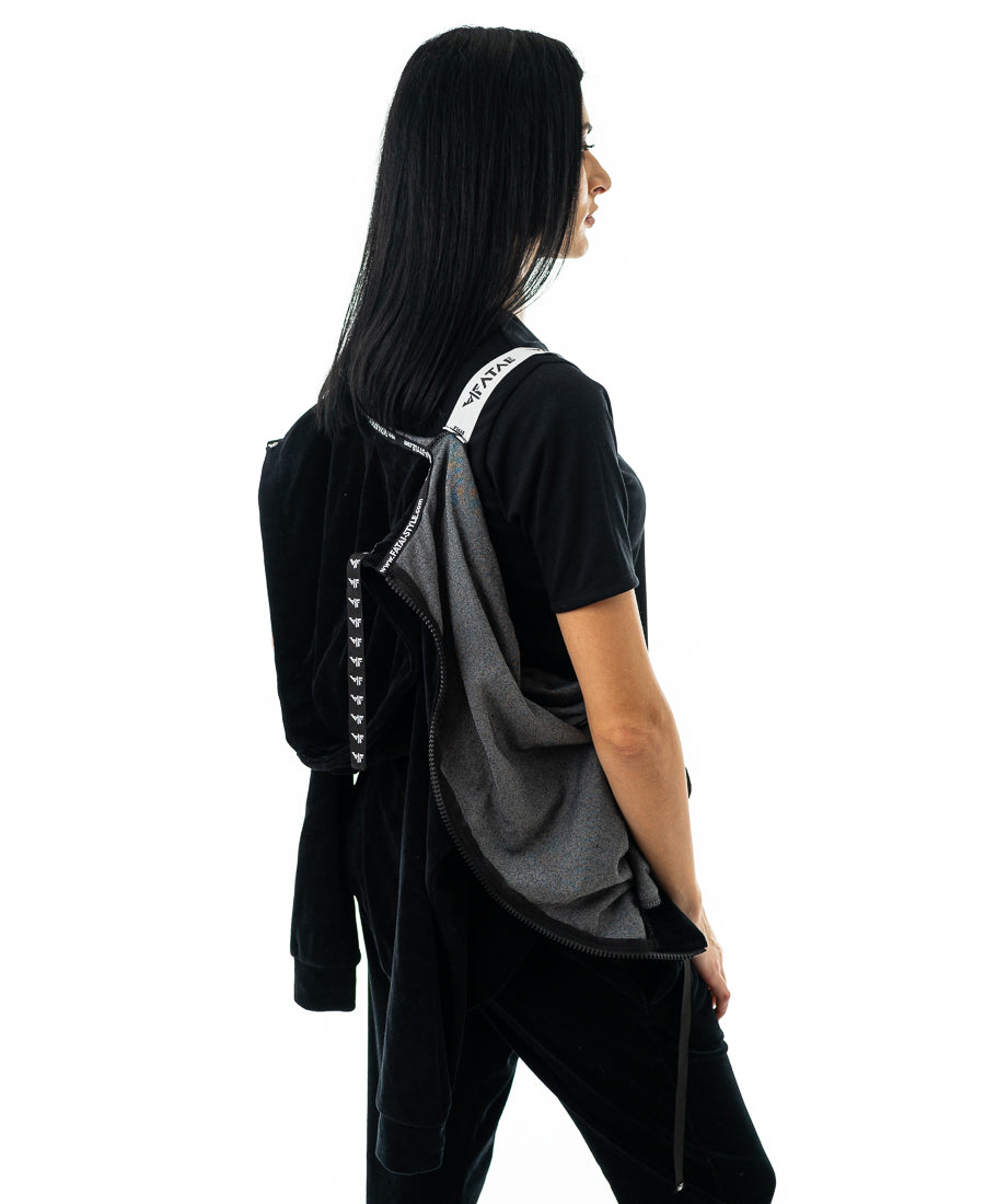 Bluza neagra de catifea cu spatele lung