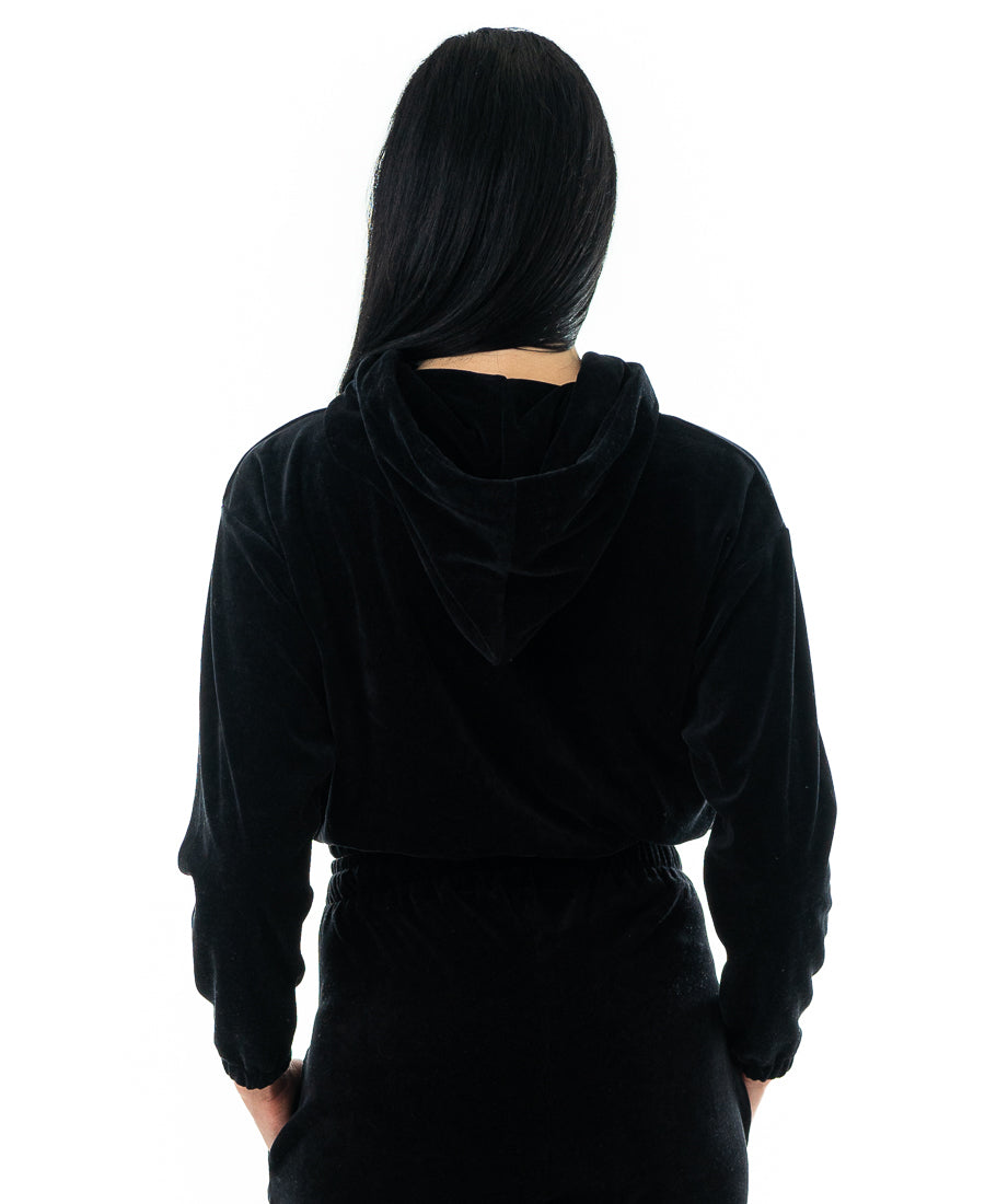 Bluza neagra de catifea cu model orizonal, gluga si elastec in talie