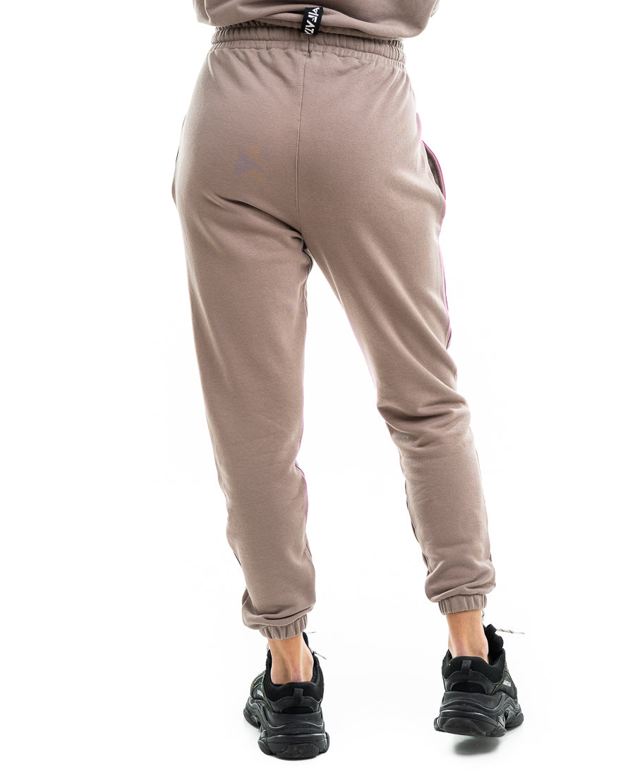 Pantaloni capuccino imprimati cu folie aplicata prin termotransfer