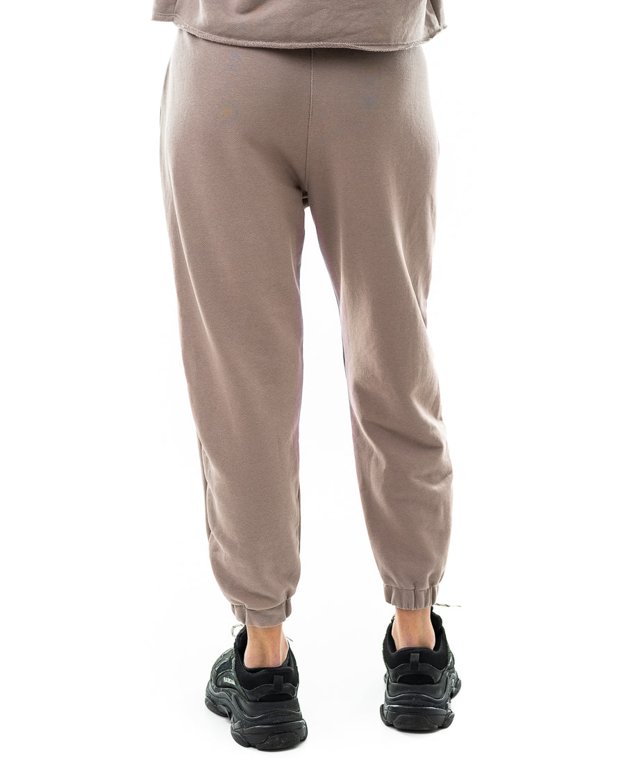 Pantaloni capuccino cu o taietura pe picior si elastec la glezna