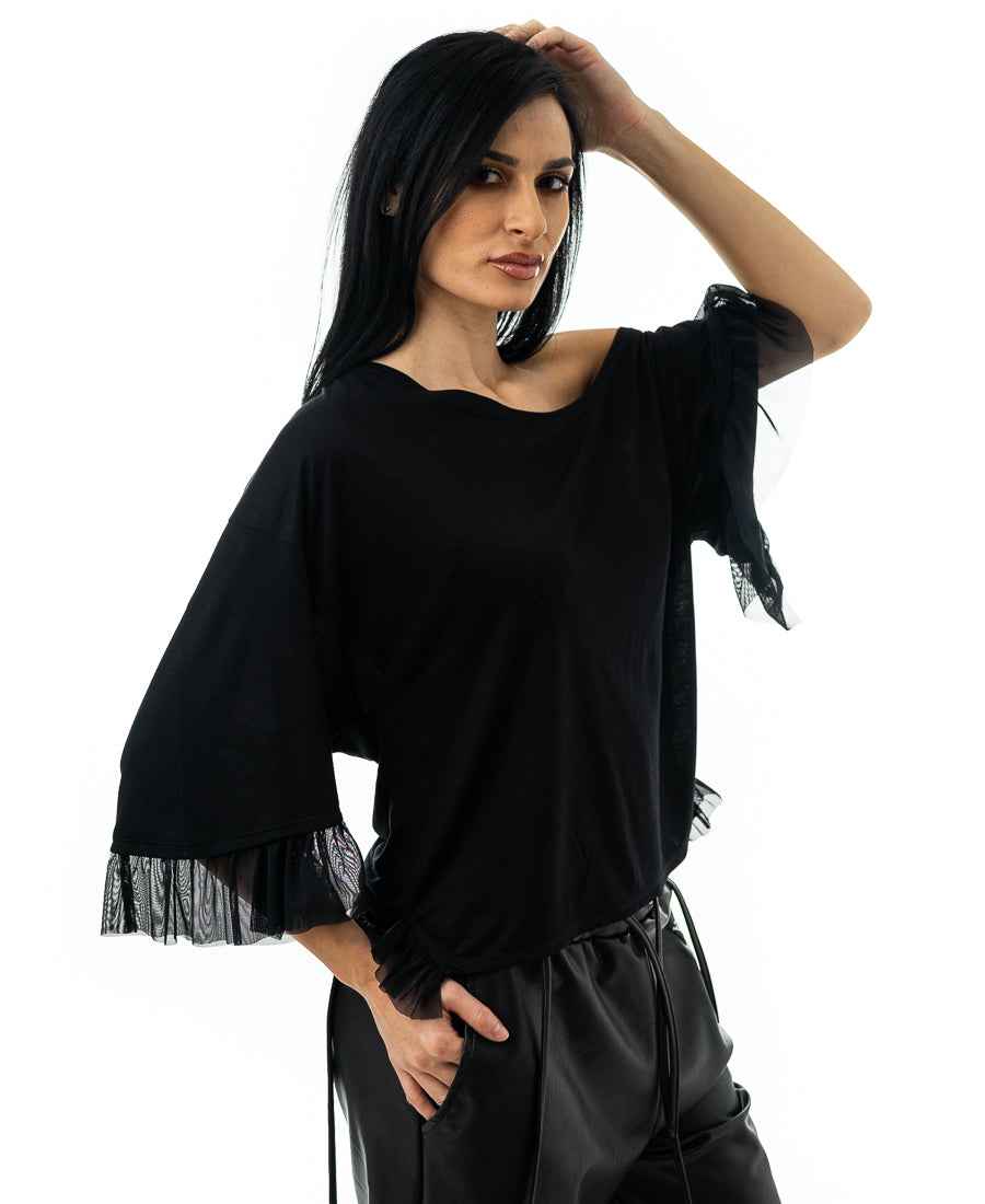 Tricou negru cu volane
