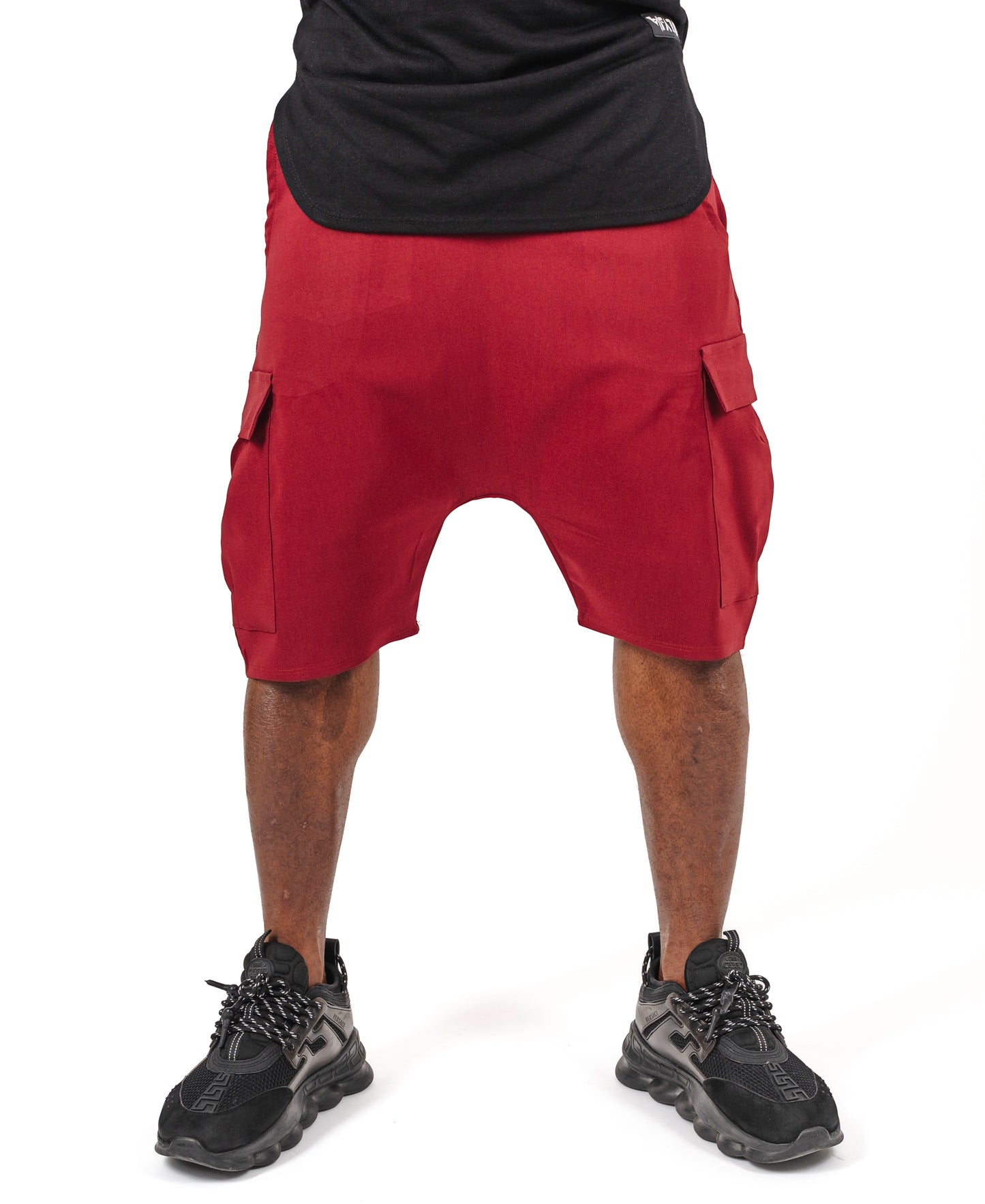 Pantaloni scurti burgundy cu buzunare laterale