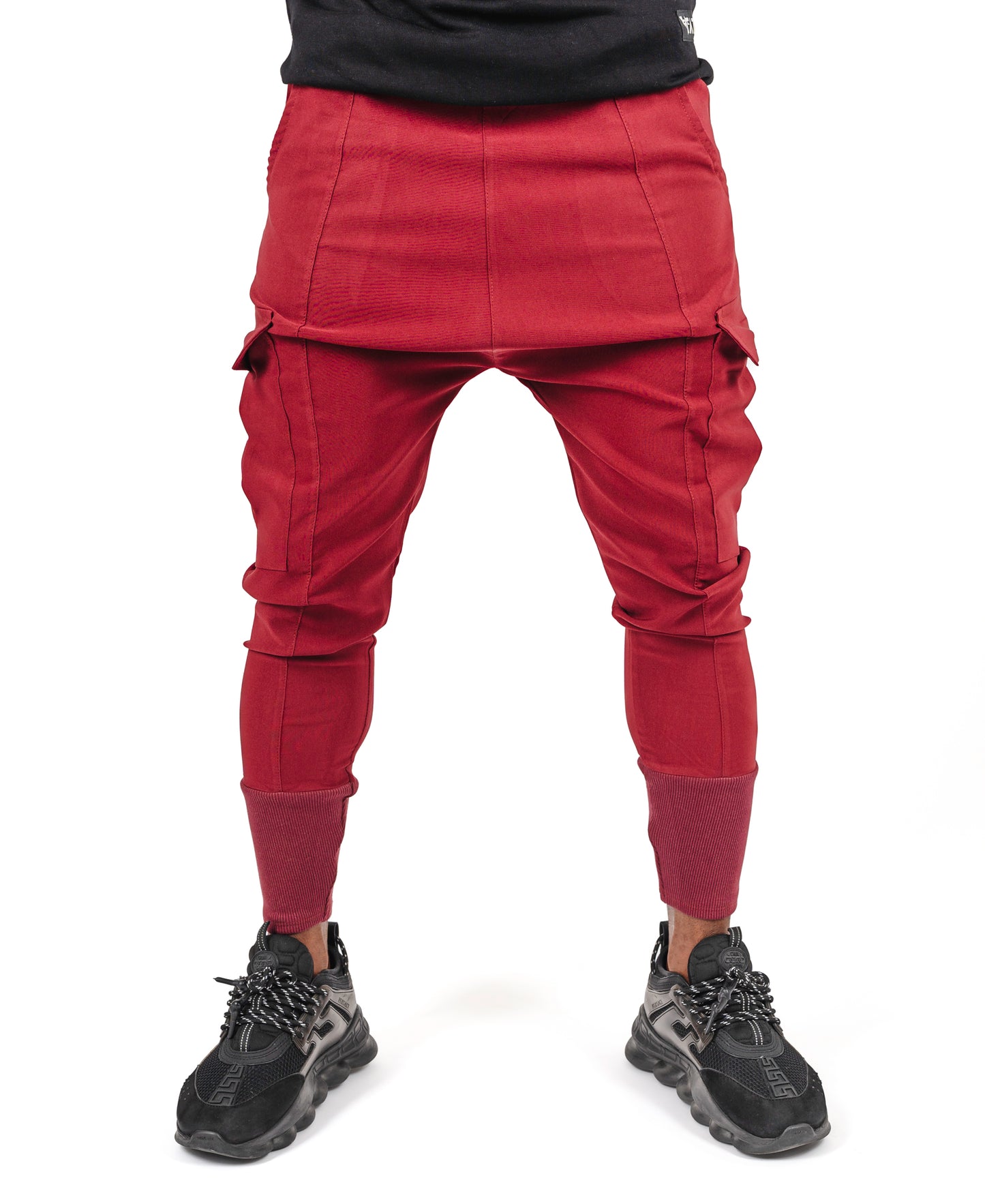 Pantaloni burgundy cu buzunare laterale cu clapeta