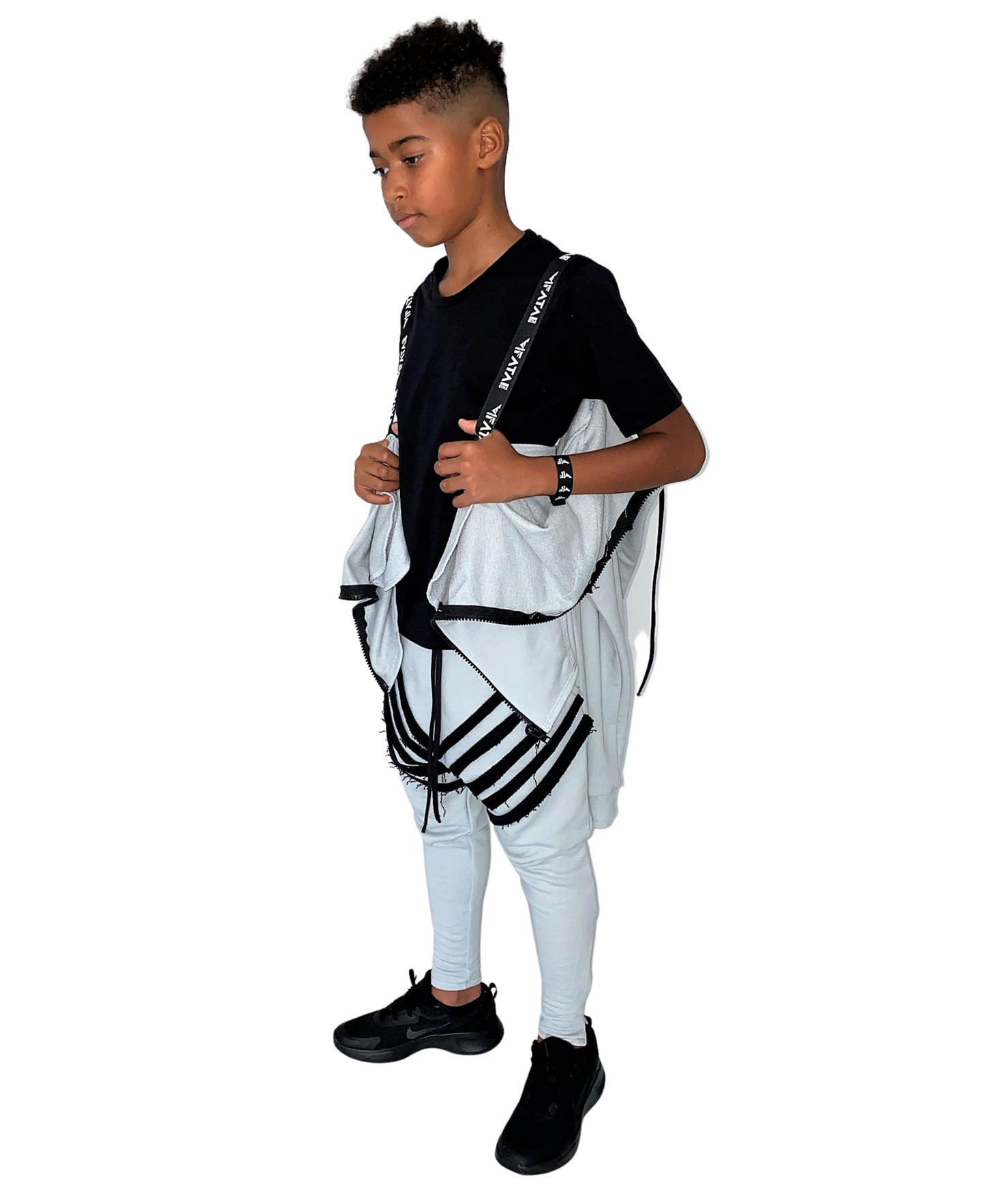 Trening unisex gri cu detalii negre si bretele pe interior tip ghiozdan