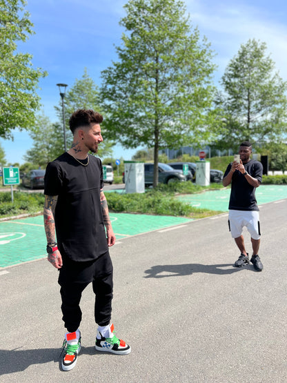 Compleu negru cu tricou lung la spate