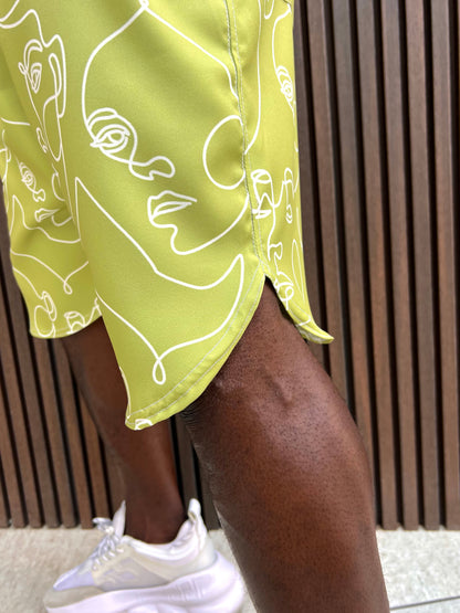 Pantaloni verzi cu design grafic