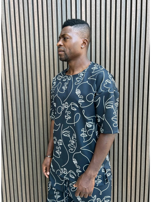 Tricou negru cu design grafic