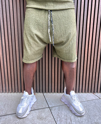 Pantaloni kaki din material vaporos