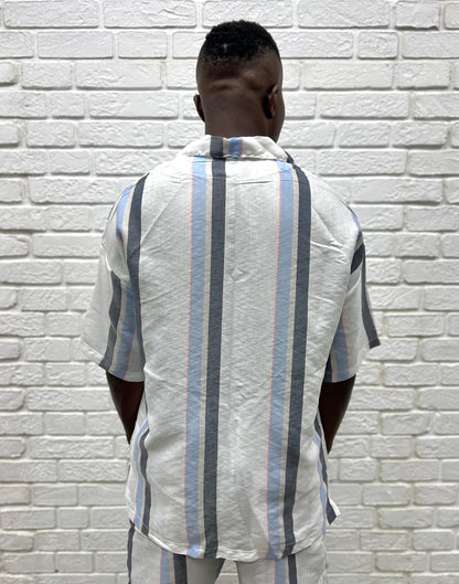 Tricou in culori de vara
