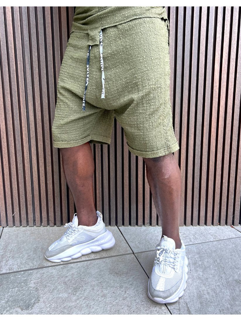 Pantaloni kaki din material vaporos