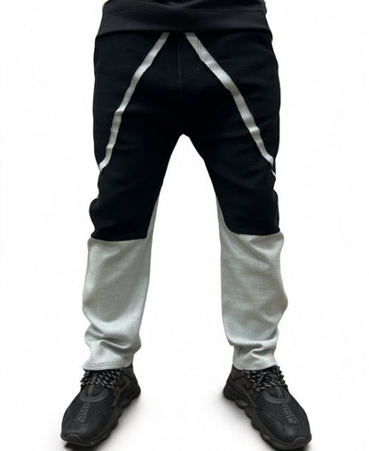 Blugi cu design negru