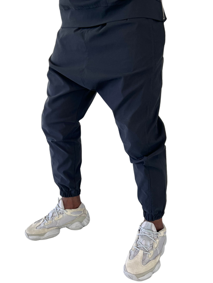 Pantaloni negri cu elastec