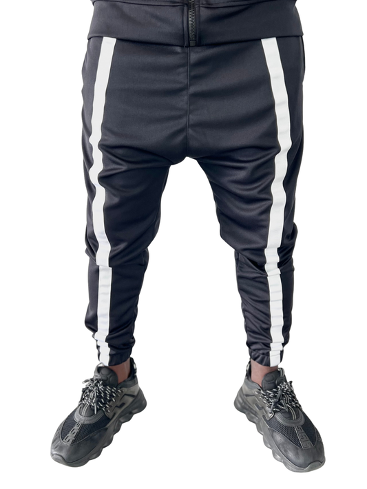 Pantaloni negri cu dunguta alba