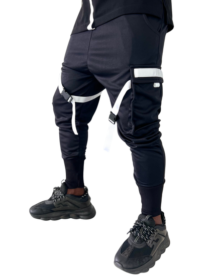 Pantaloni negri cu banda alba aplicata