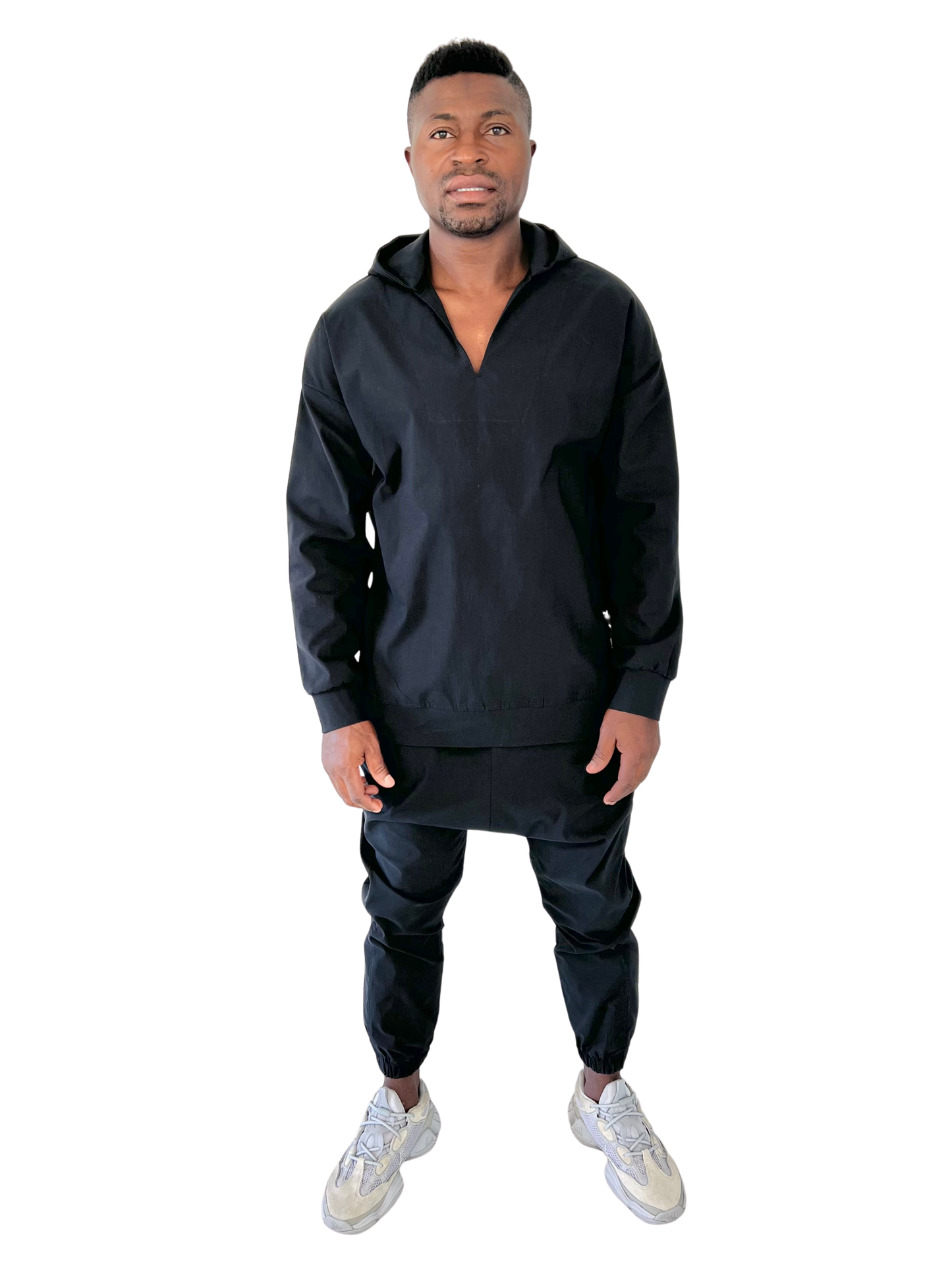 Compleu negru cu gluga